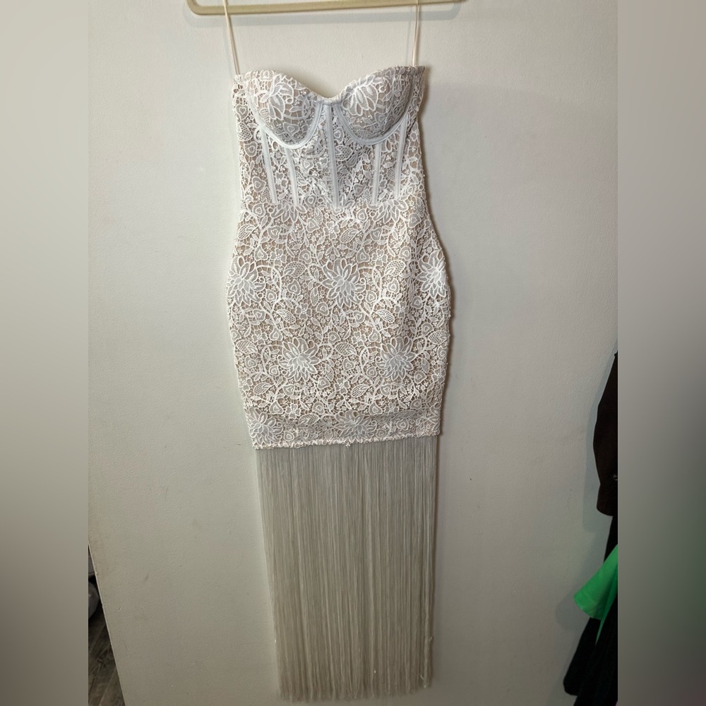 Elegant White Lace Dress